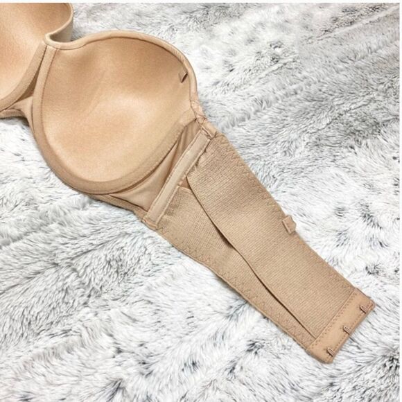 💖Victoria’s Secret Body By Victoria Strapless Bra in NUDE, Size: 34D - Picture 4 of 5